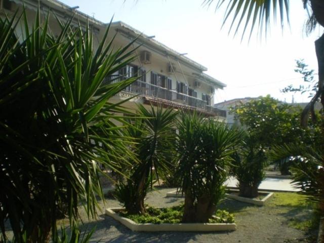 Hotel Apolafsi Volos Exteriör bild